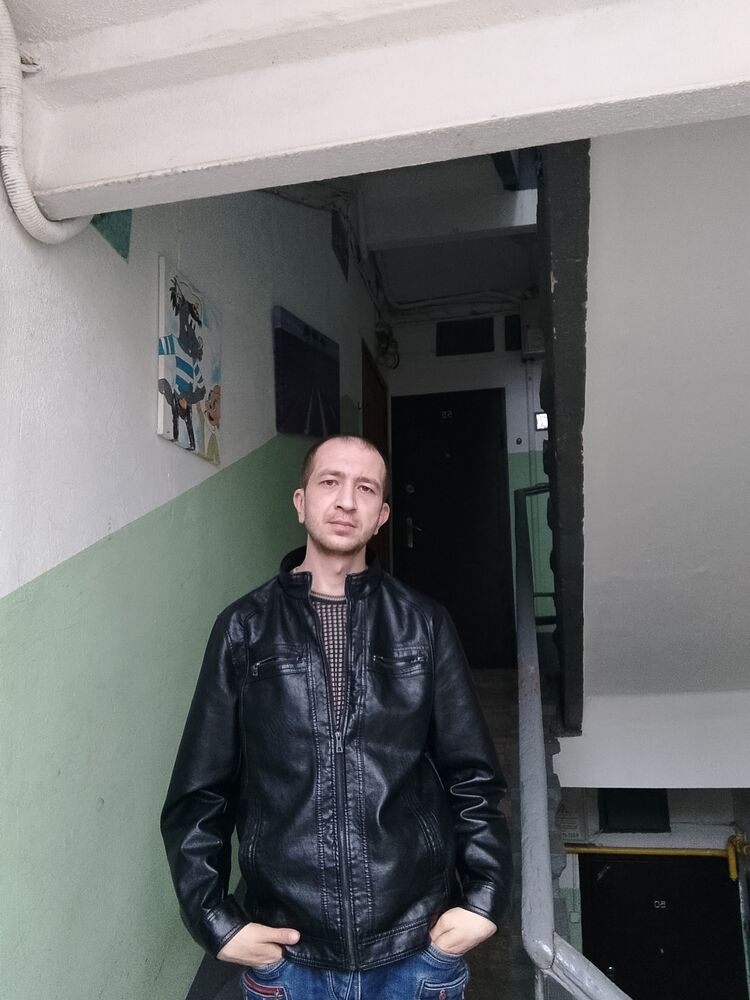  42860016  , 32 ,    