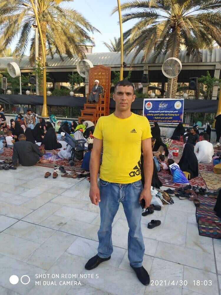  22809516  Djamal, 43 ,    