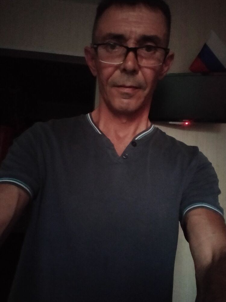  28925676  , 53 ,    