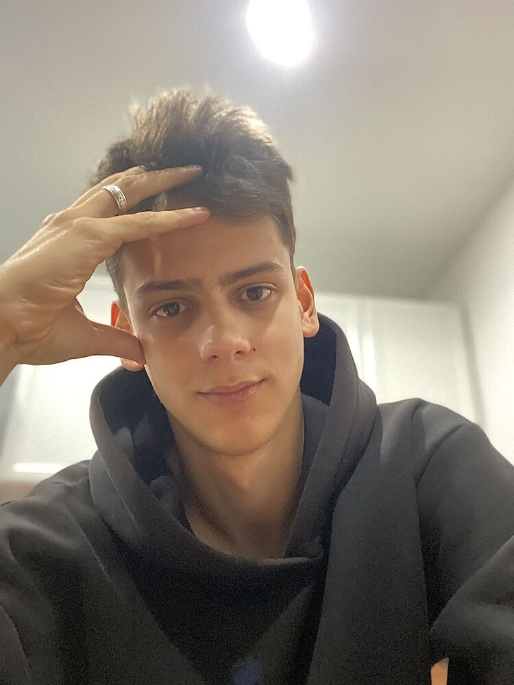 ���� 38754886 ����� �����, 22 ����, ���� ���������� � ������