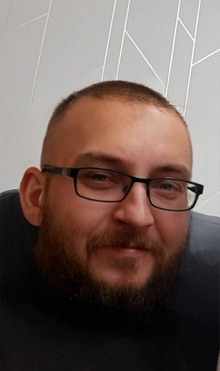  32347696  , 31 ,    