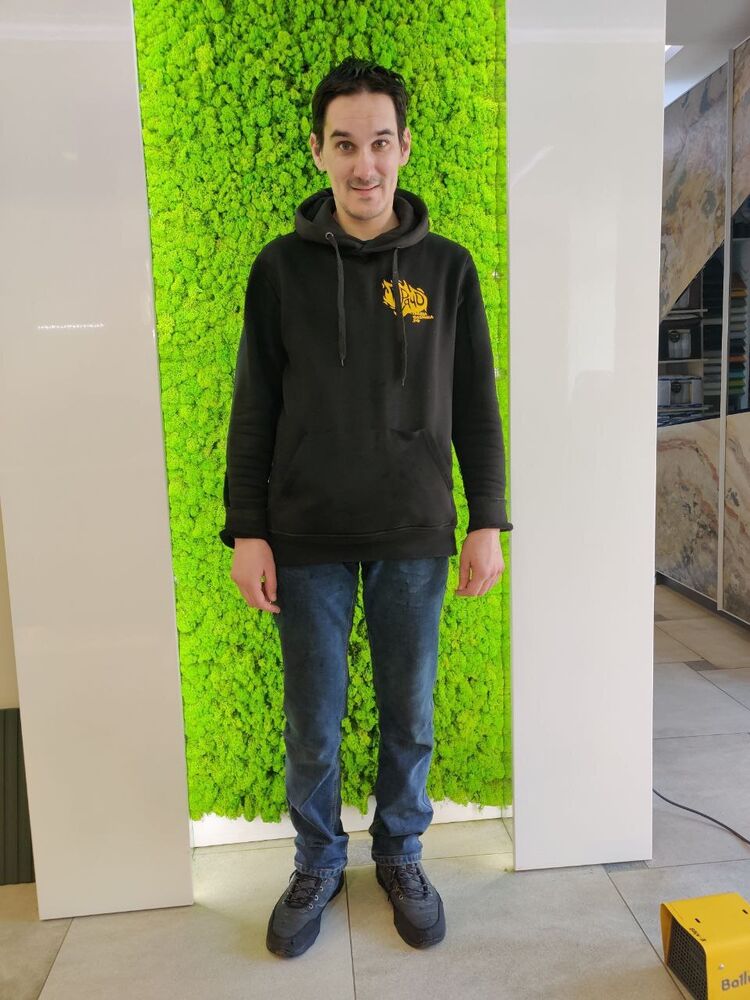  45695646  , 39 ,    