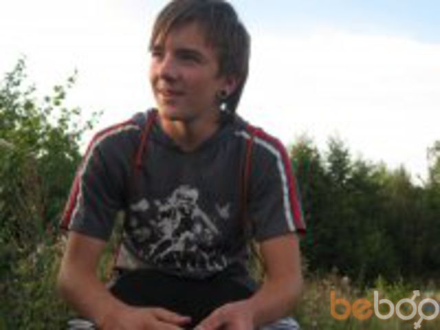  ,   Sergei, 32 ,   ,   , c 