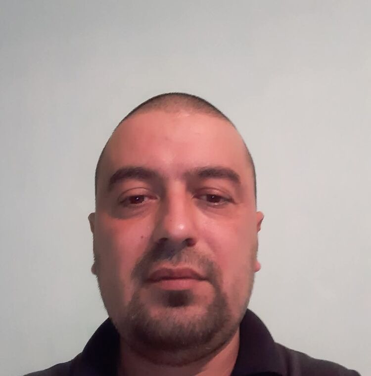  51184606  Haci, 44 ,    