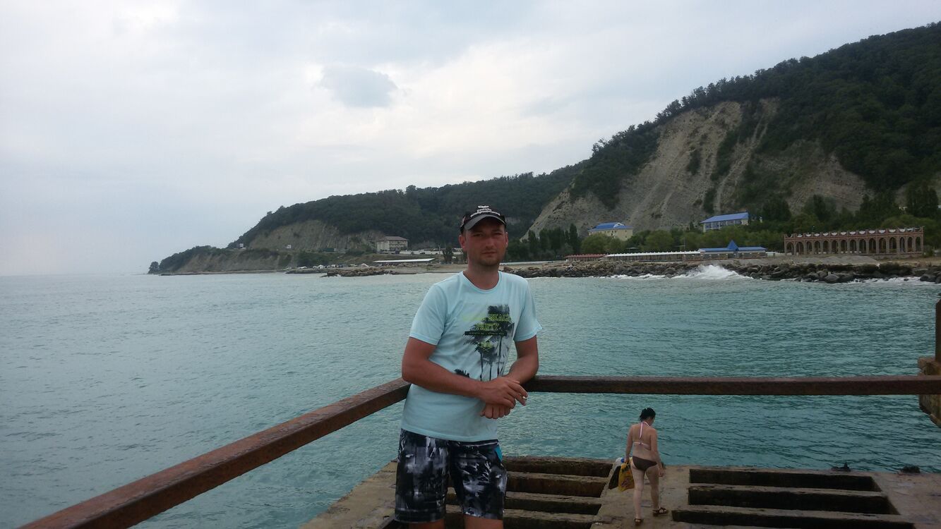  ,   Sergey R, 44 ,   ,   