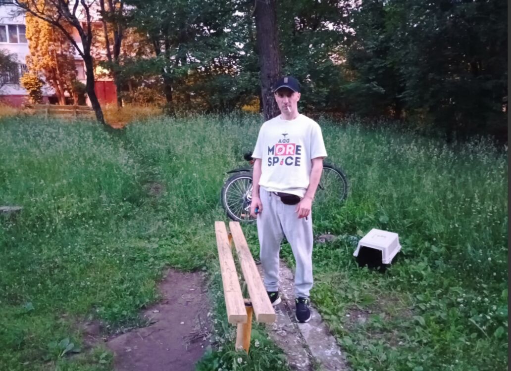  49930476  , 41 ,    