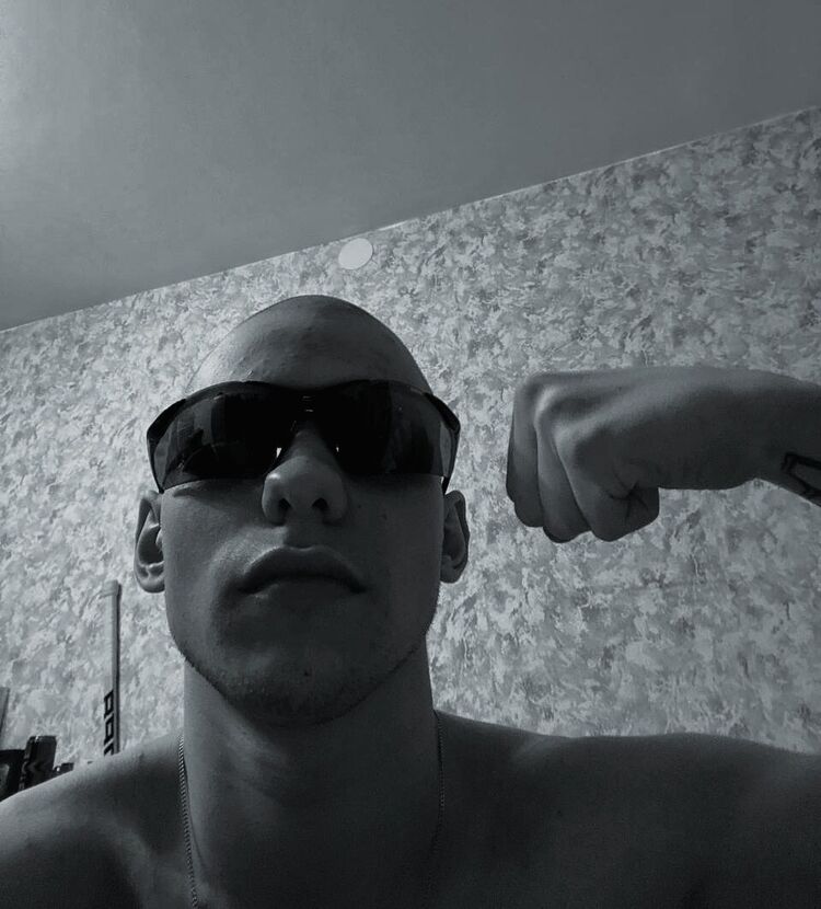  33089466  , 26 ,    -