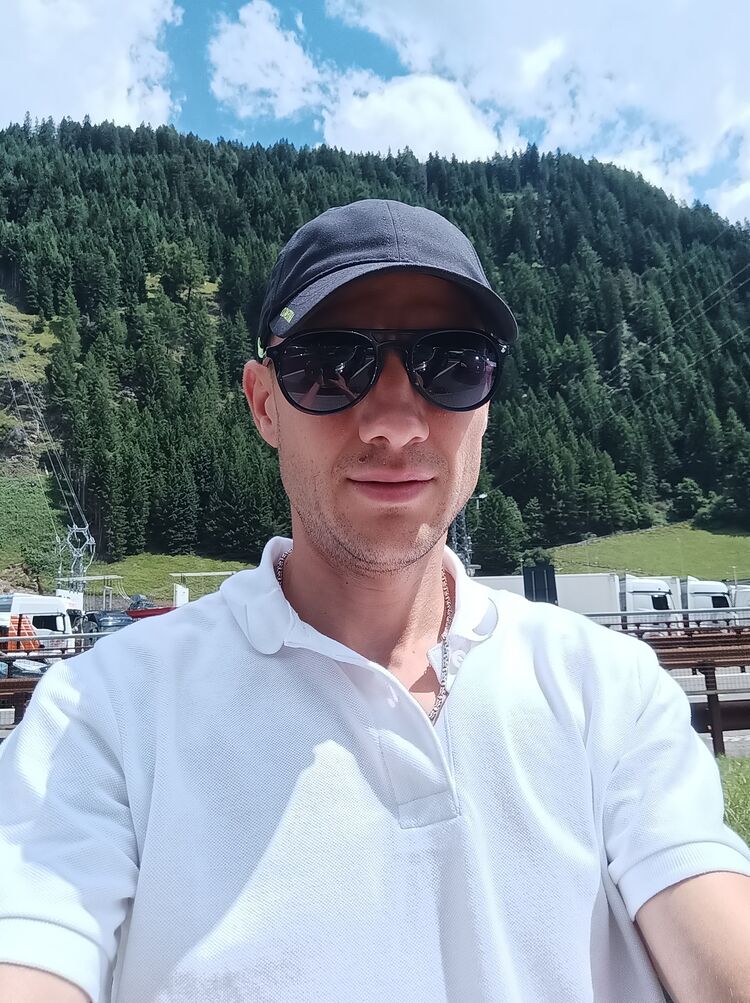  42808996  Alex, 38 ,    Homberg