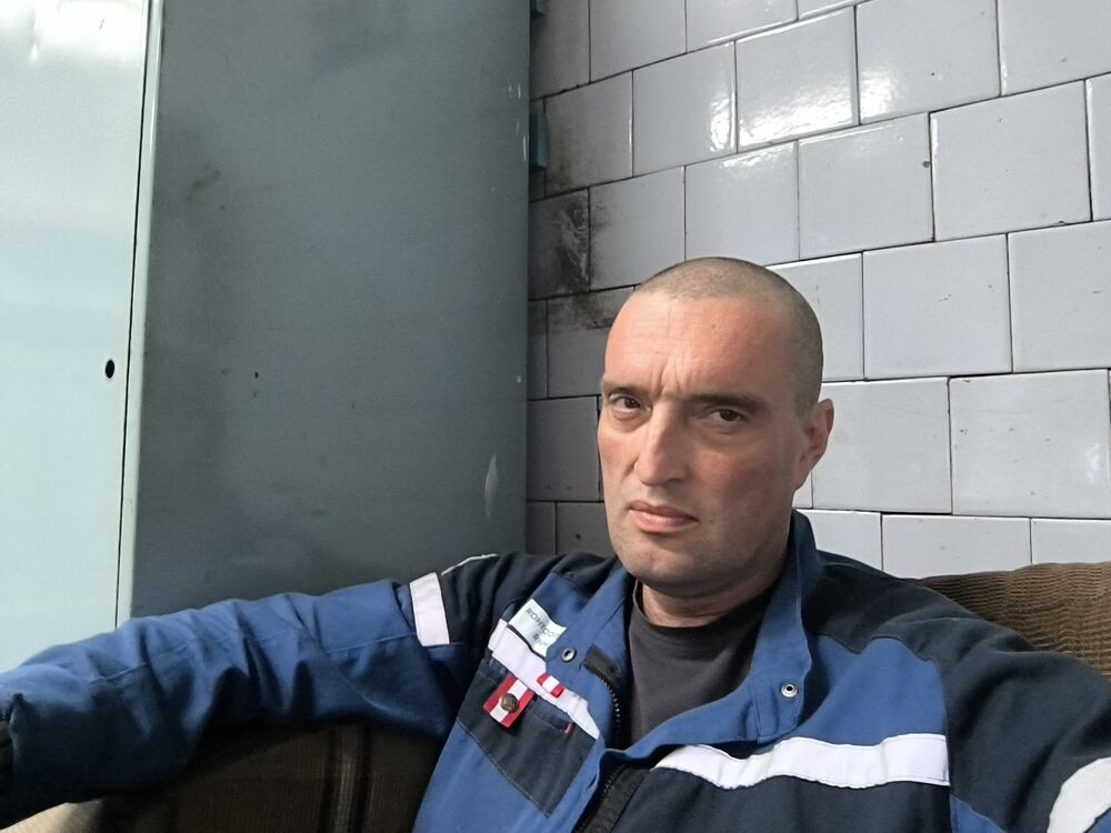  53684516  , 40 ,    