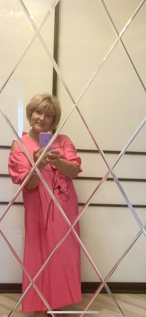  48531956  Ludmila, 60 ,    