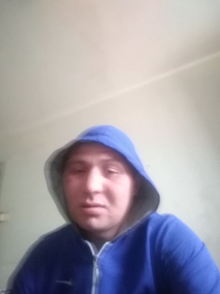  22680846  , 34 ,    