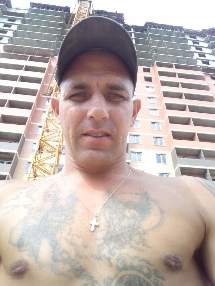  --,   , 42 ,   