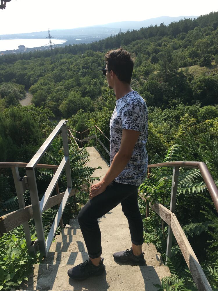  ,   , 28 ,   , 