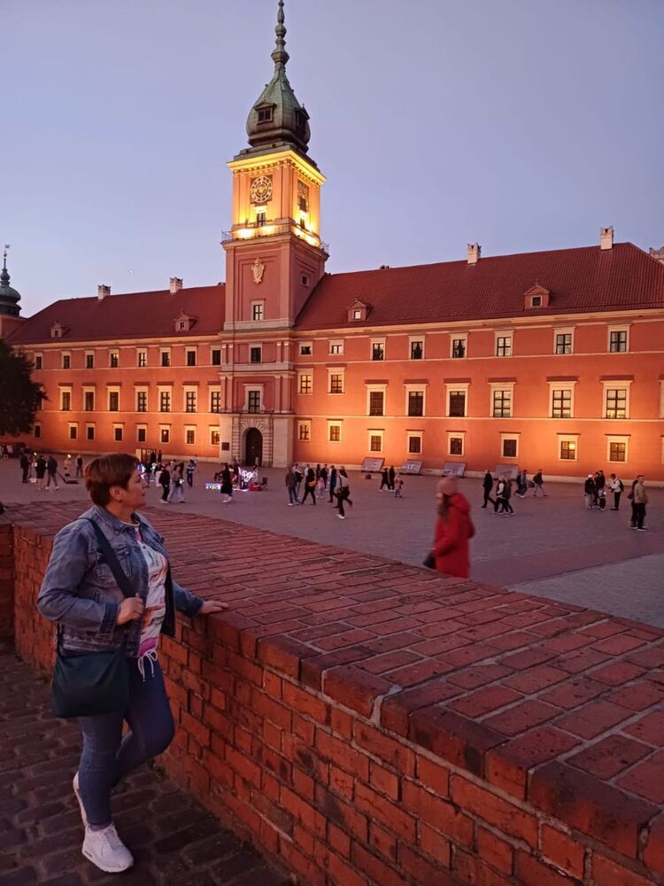  Warszawa,   , 52 ,   ,   , c , 
