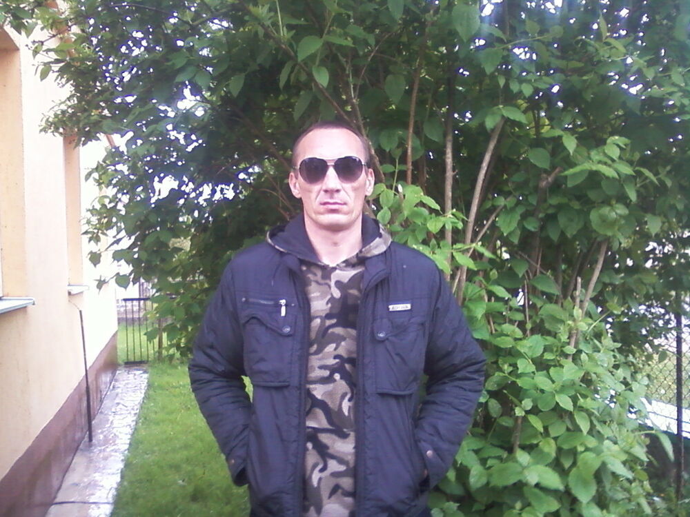  4394136  Gleb, 49 ,    