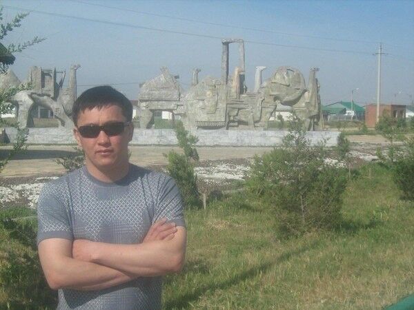  ,   Alex, 40 ,   ,   , c 
