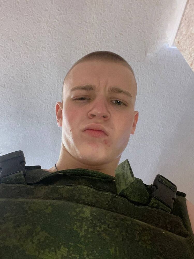  48422636  , 18 ,    