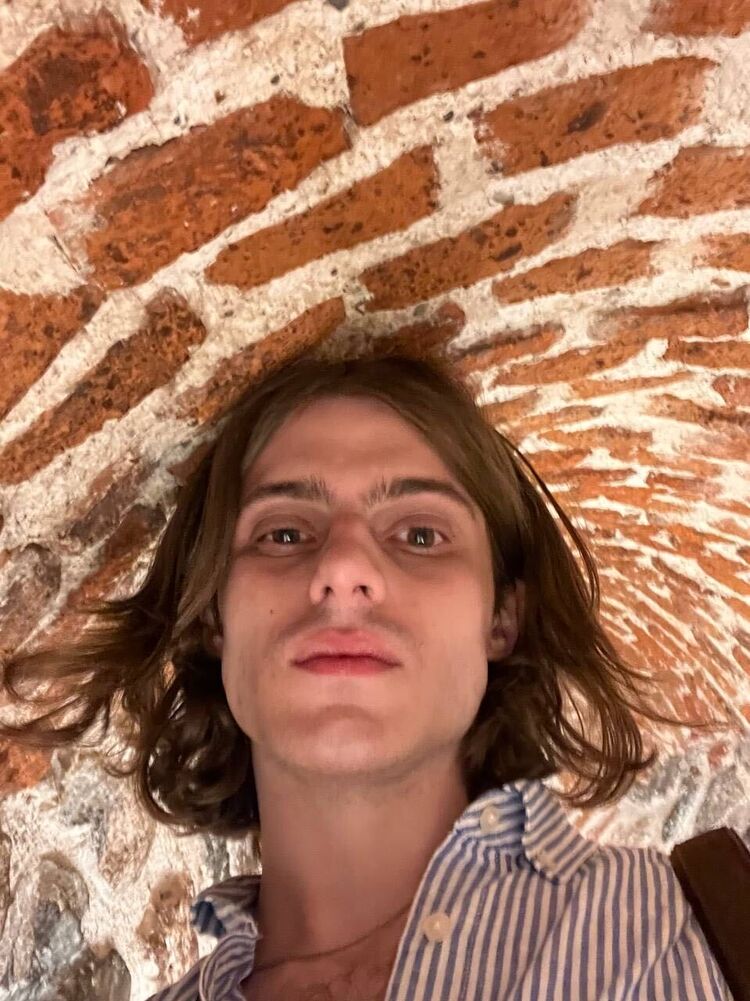  54409006  Eugen, 23 ,    