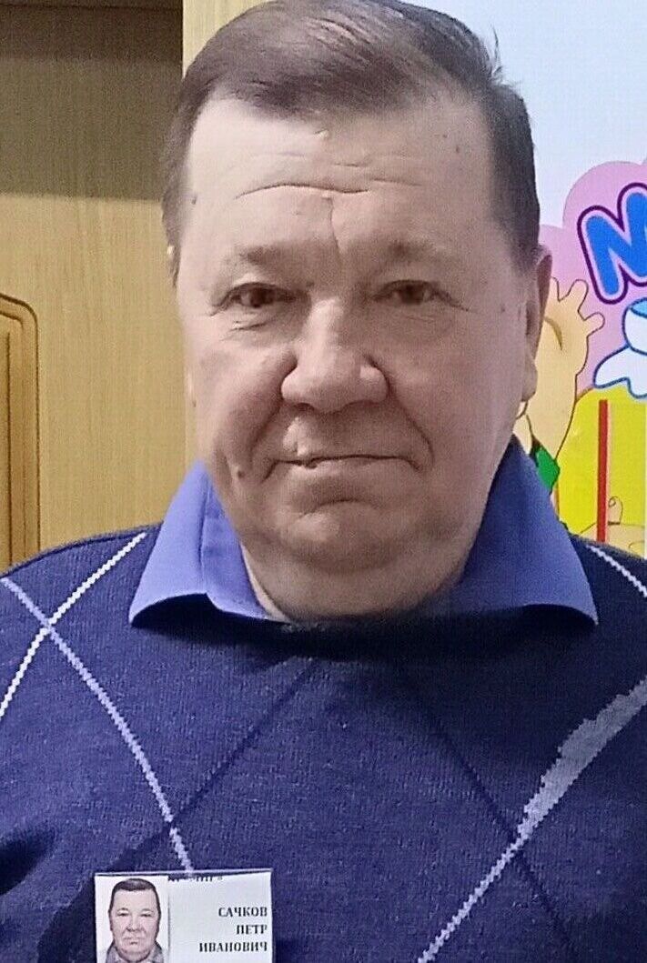  44353686  , 65 ,    