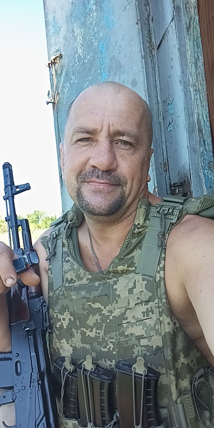  44517556  , 46 ,    