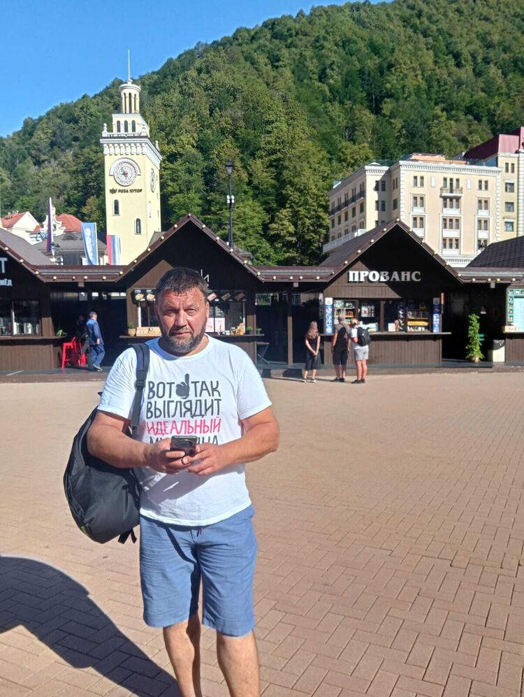  54005446  Alexey, 50 ,    