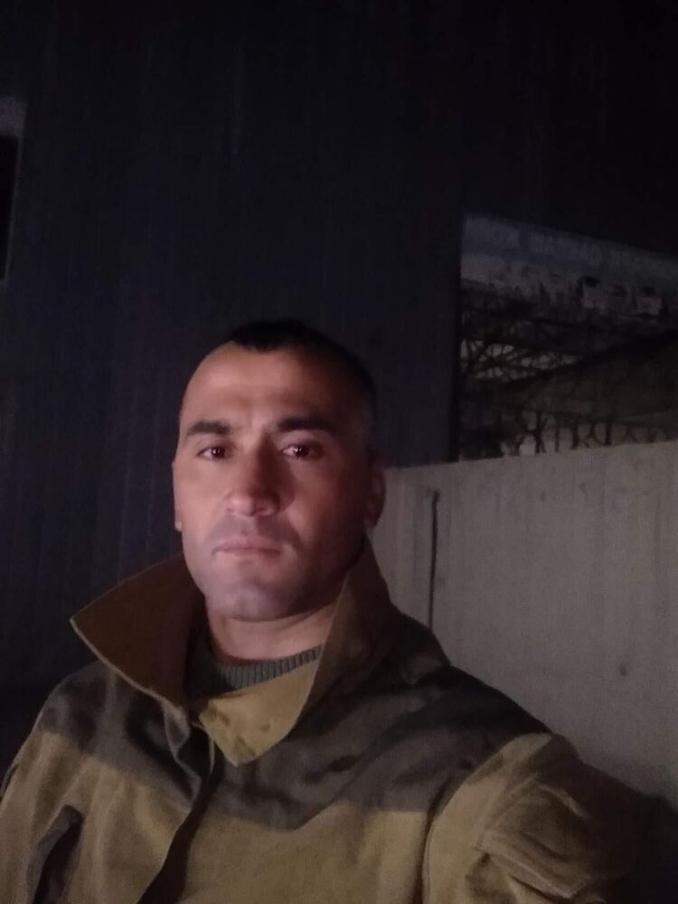  31703236  Alisher, 37 ,    
