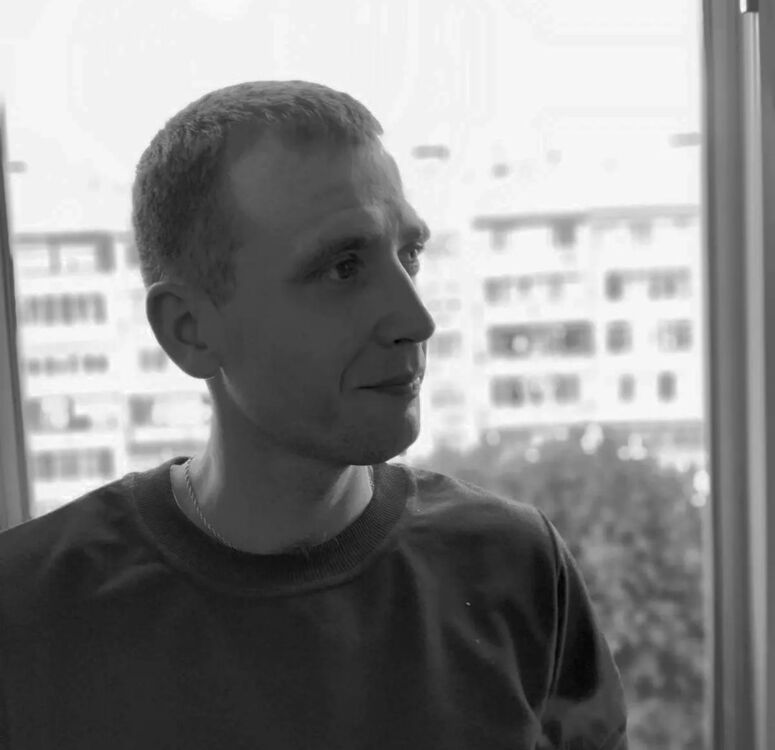  47441106  Igor, 32 ,    