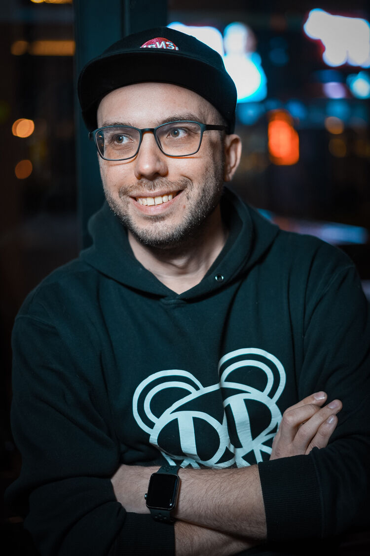  ,   Dima, 35 ,  