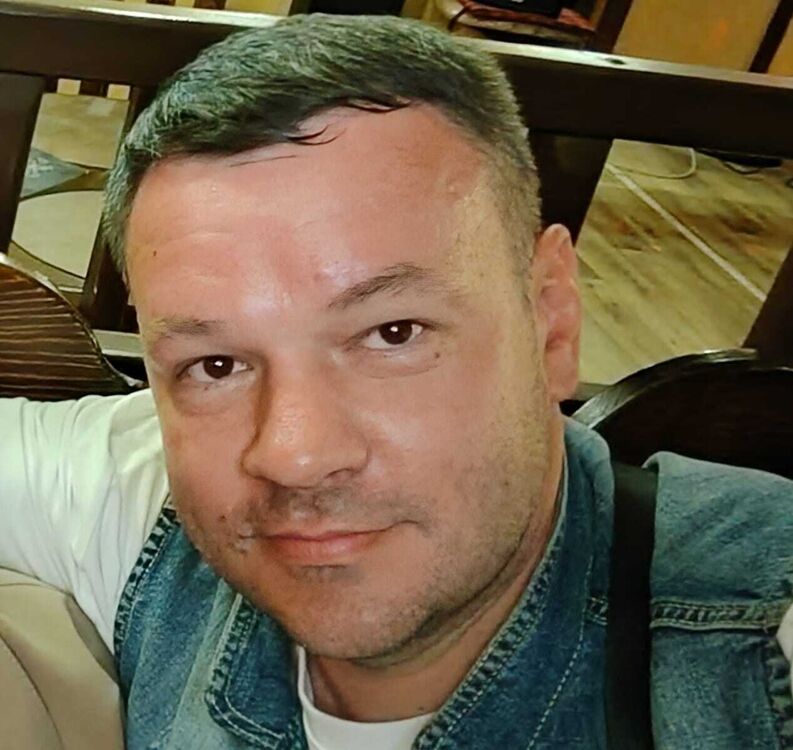  53200156  , 44 ,    --