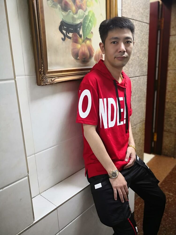  50239126  , 43 ,    Hong Kong