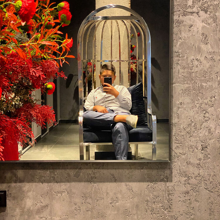  28090376  , 21 ,    