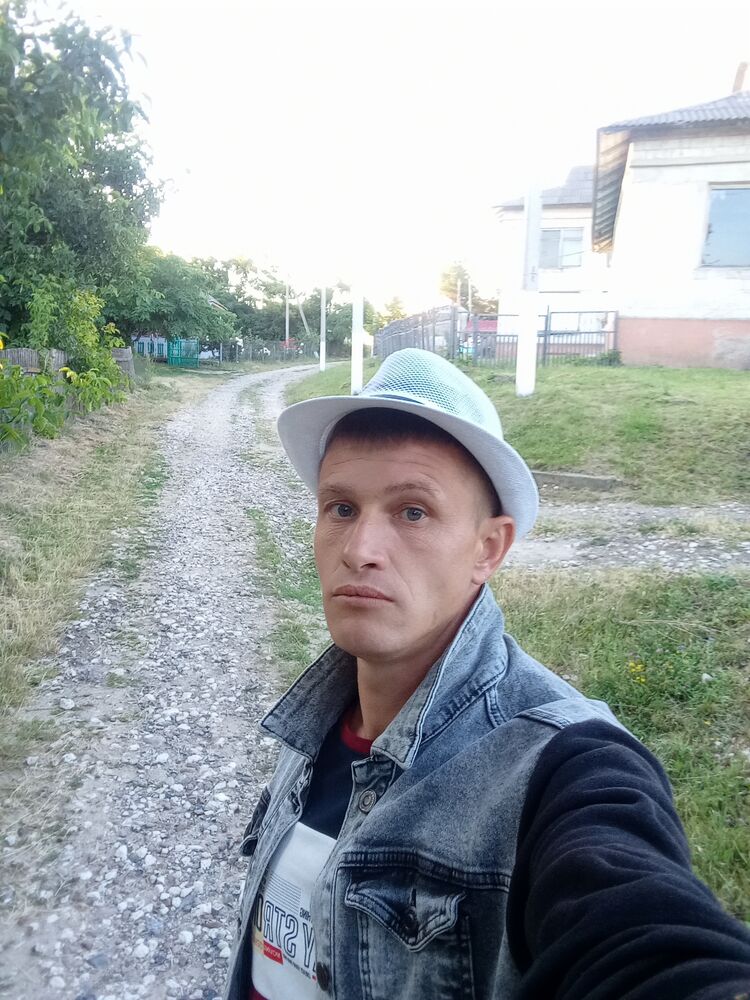  52545966  Ivan, 30 ,    