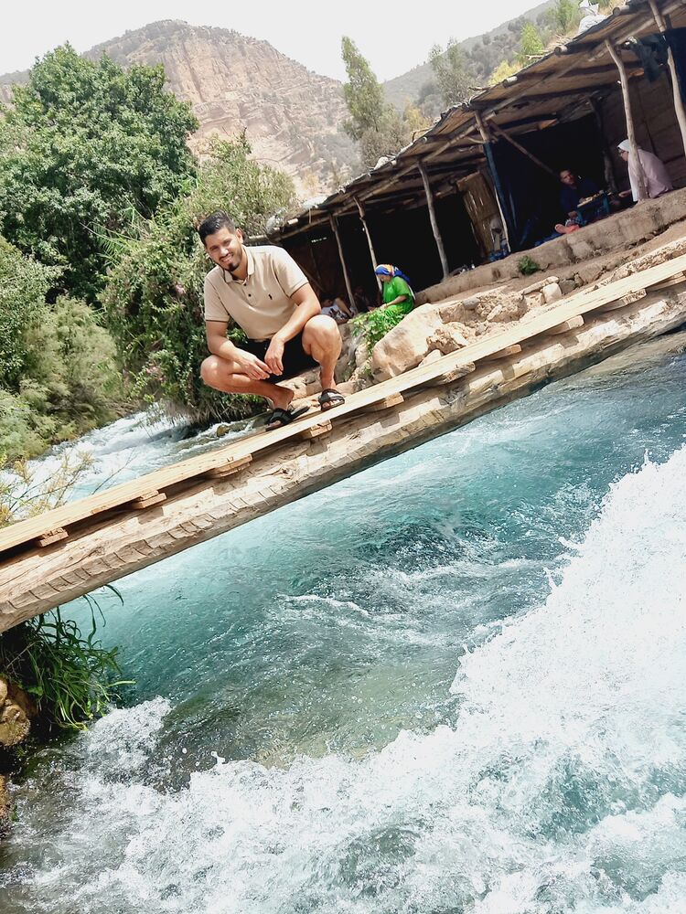  37681786  Mourad khira, 27 ,    
