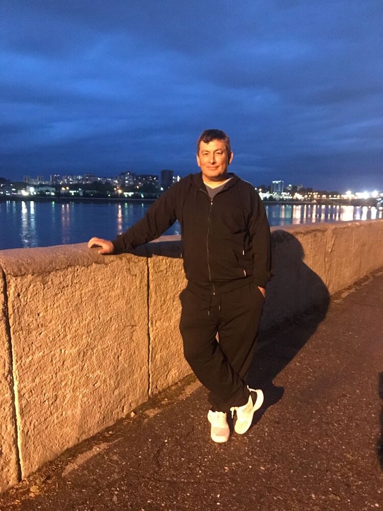  54343556  , 40 ,    --