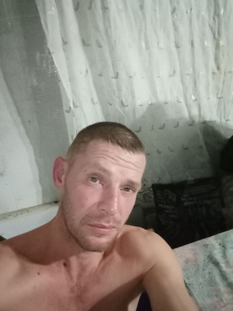  39619226  Igor, 39 ,    