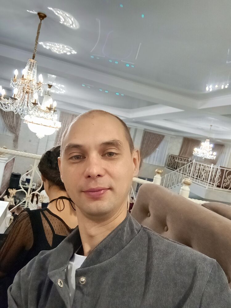  49570826  , 37 ,    