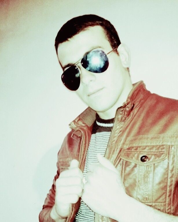  7637336  Davo, 35 ,    