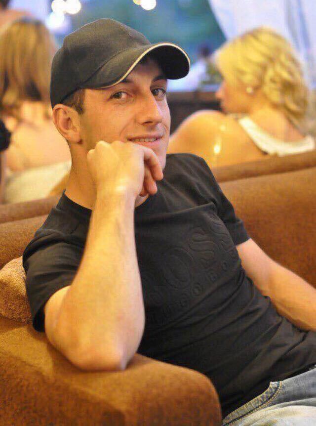  54666376  Valerij, 32 ,    