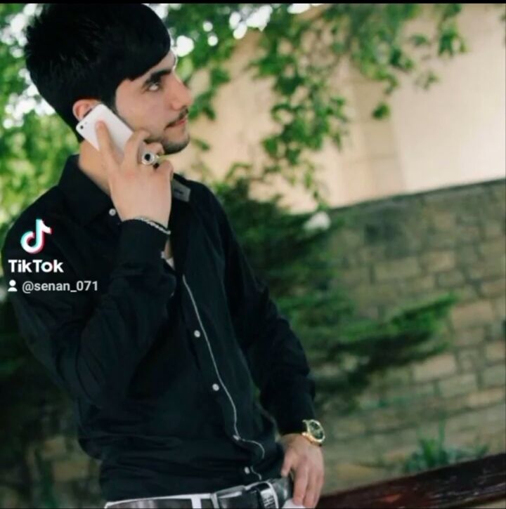  37429356  , 32 ,    