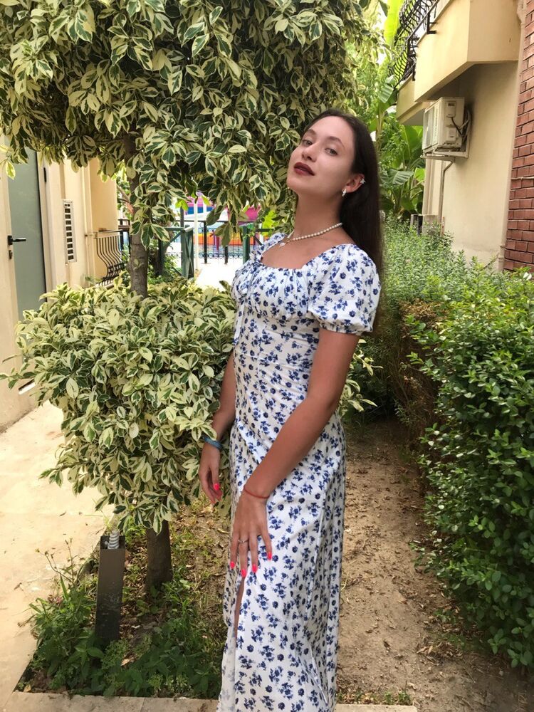  ,   Elena, 23 ,   ,   , 
