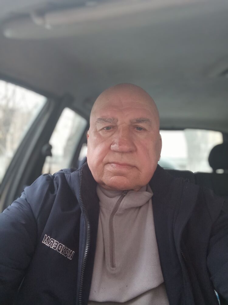  37380386  , 62 ,    