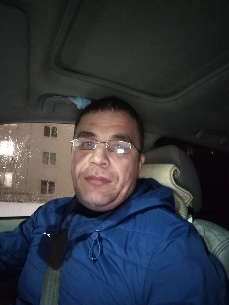  52085846  Russo, 45 ,    