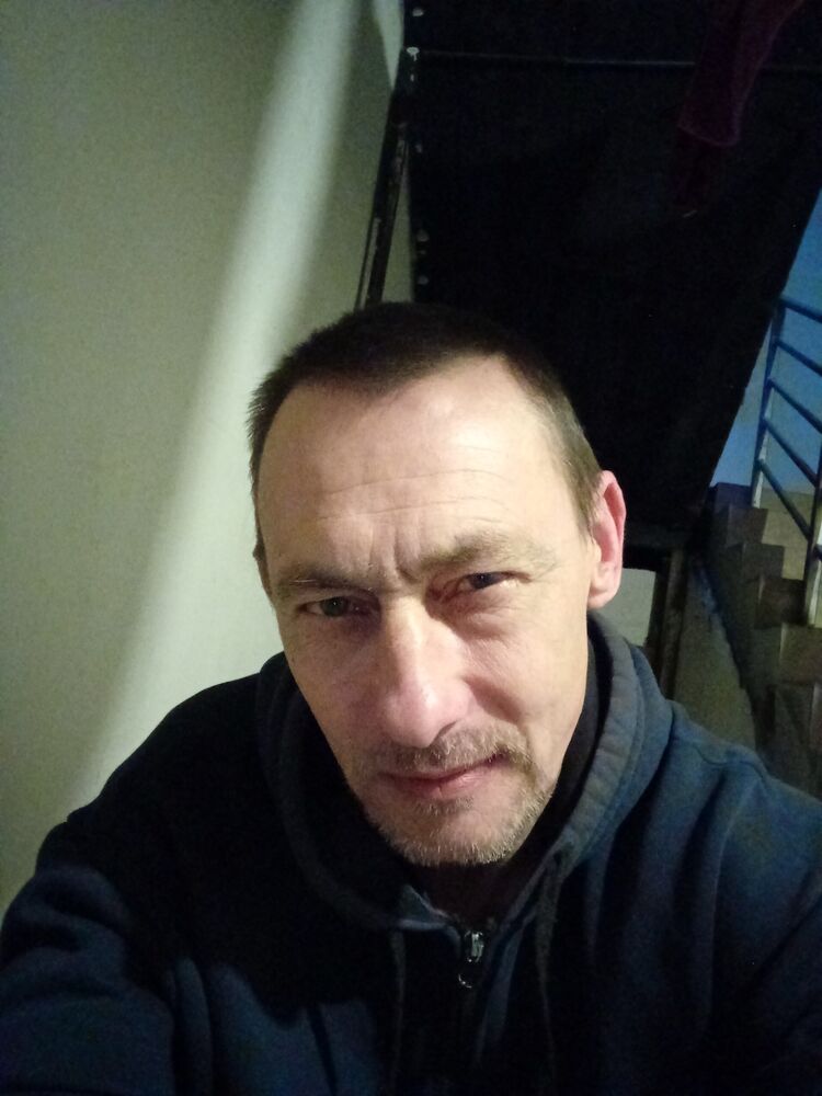  37647126  , 52 ,    