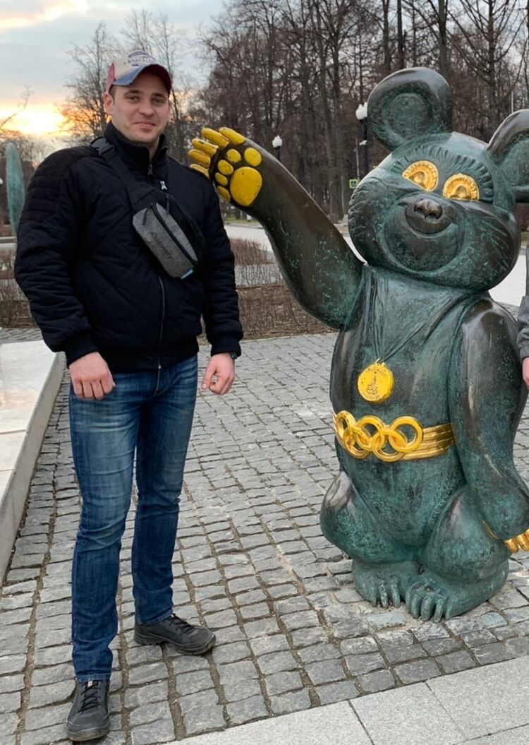  26847286  Niki, 36 ,    