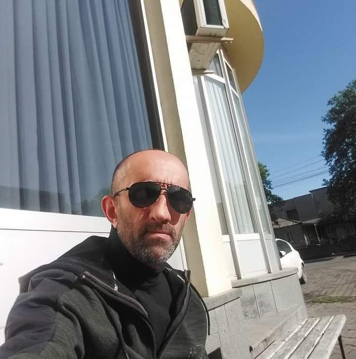  ,   Patiko, 48 ,   ,   