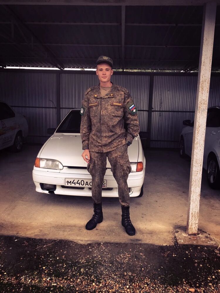  ,   Dmitry, 24 ,   ,   , c , 