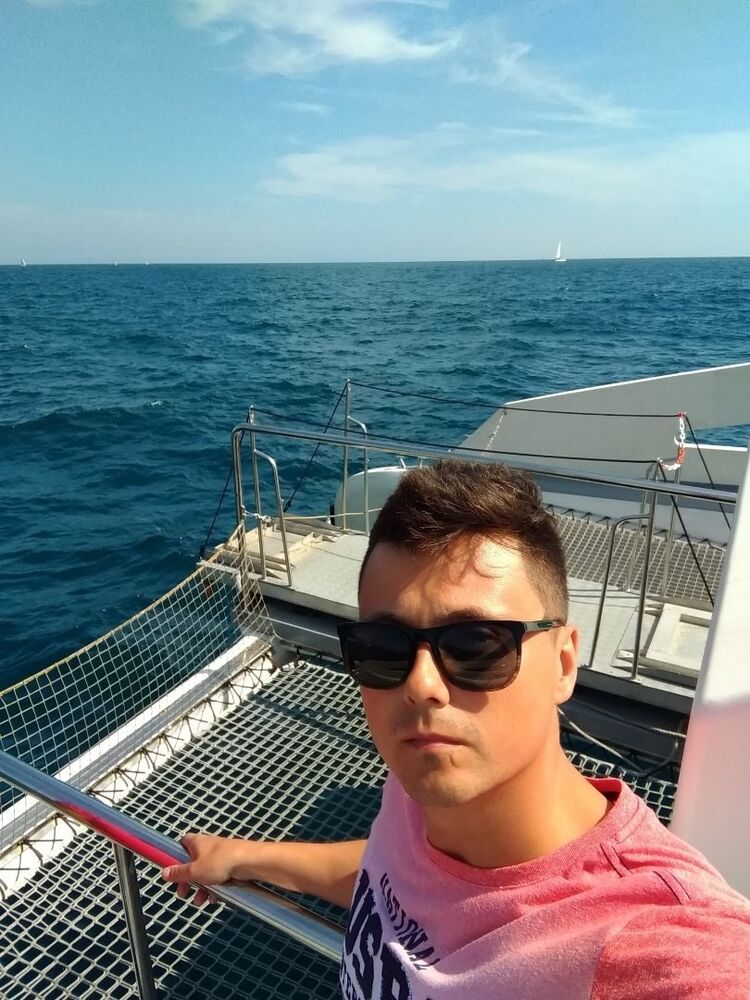  17905486  , 33 ,    