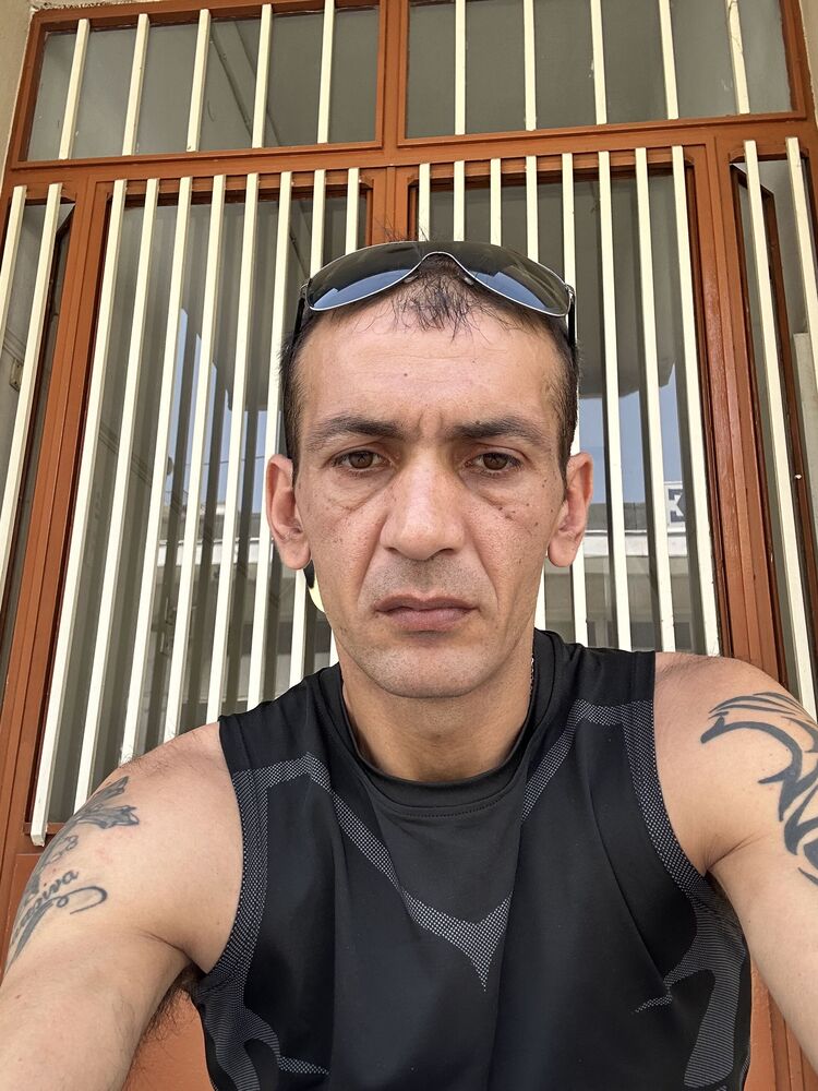  Nicosia,   Theodoros, 40 ,     , c , 