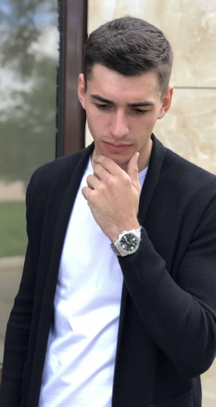  49110346  NIKOLAI, 28 ,    