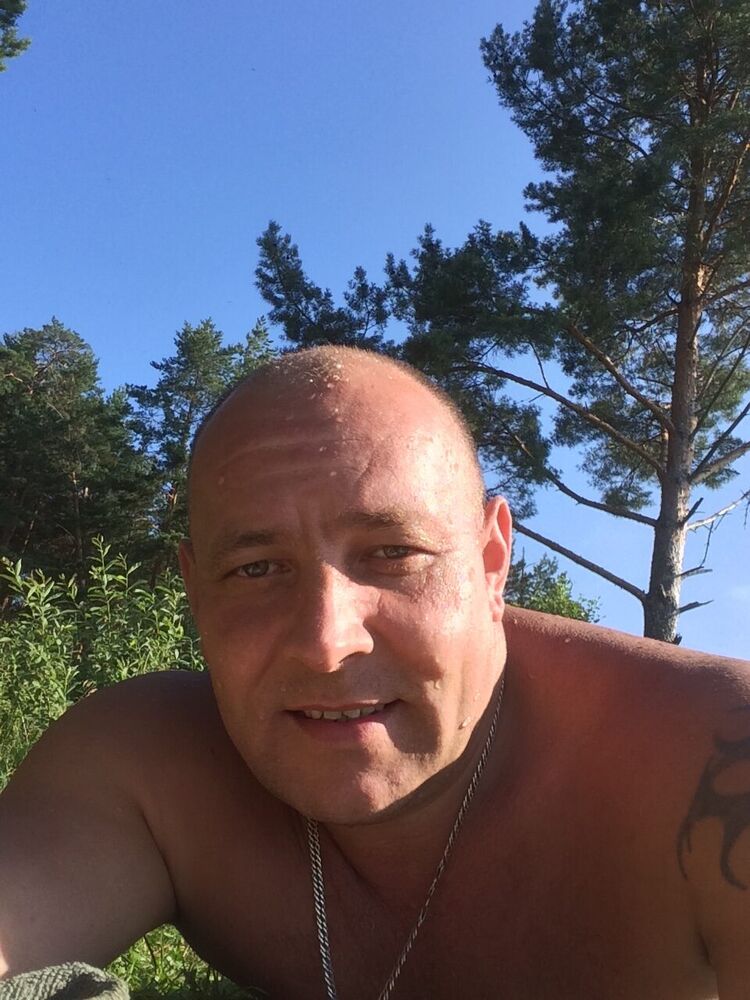  ,   Mikhail, 42 ,   ,   